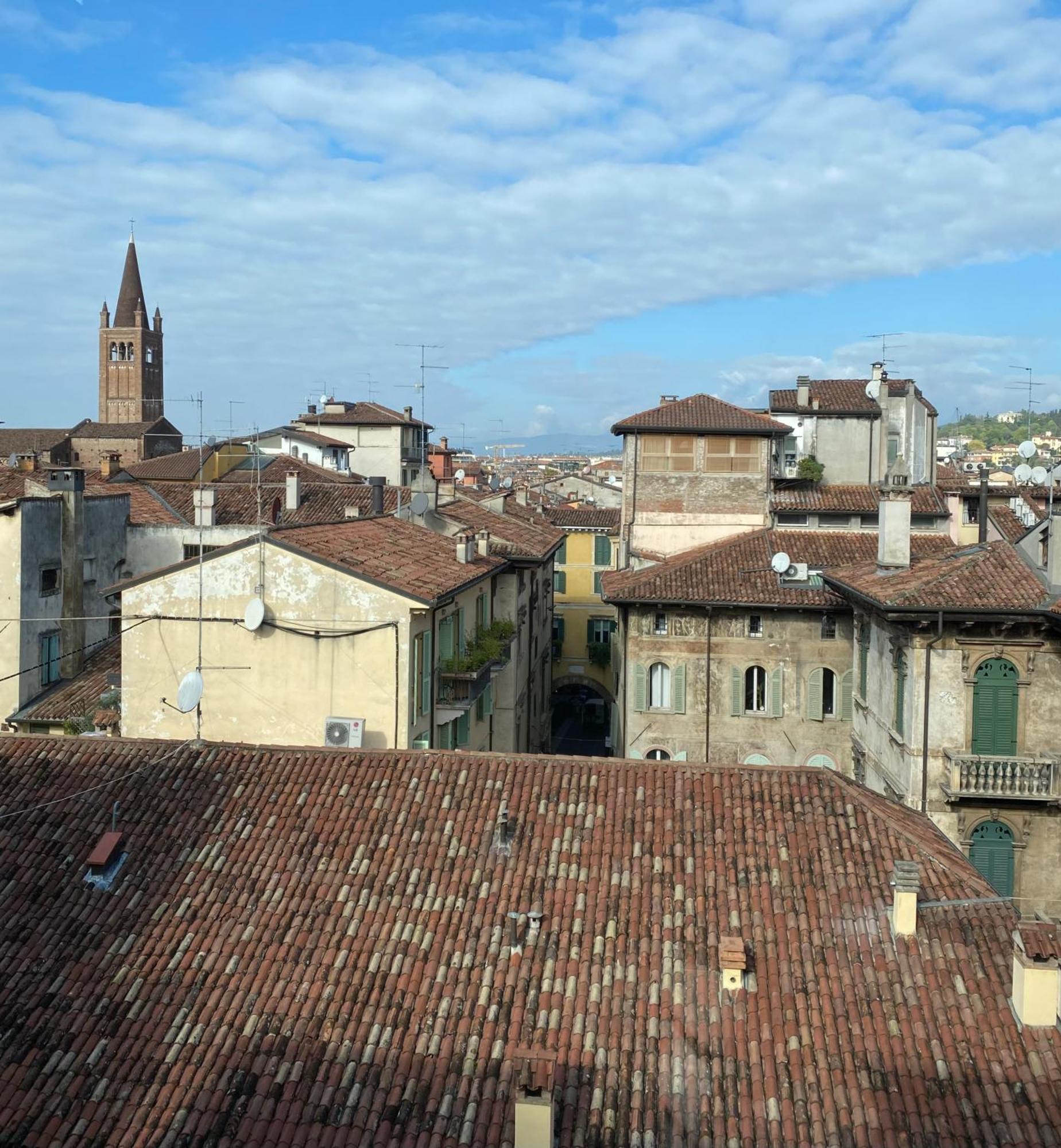 Verona Centro Piazza Erbe Exteriér fotografie